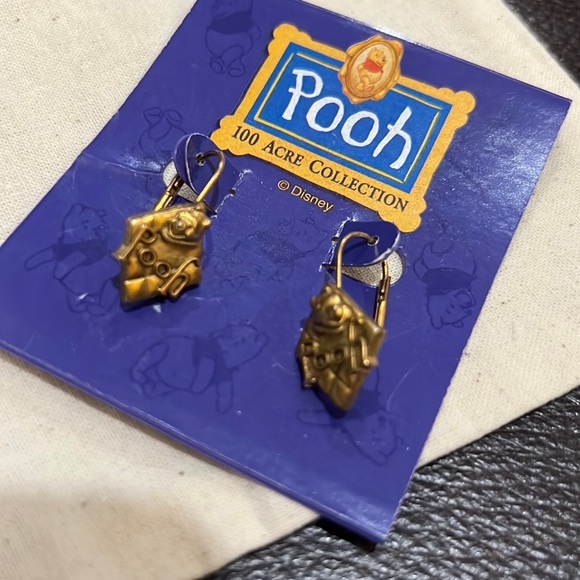 NWT Vintage Disney Pooh Earrings